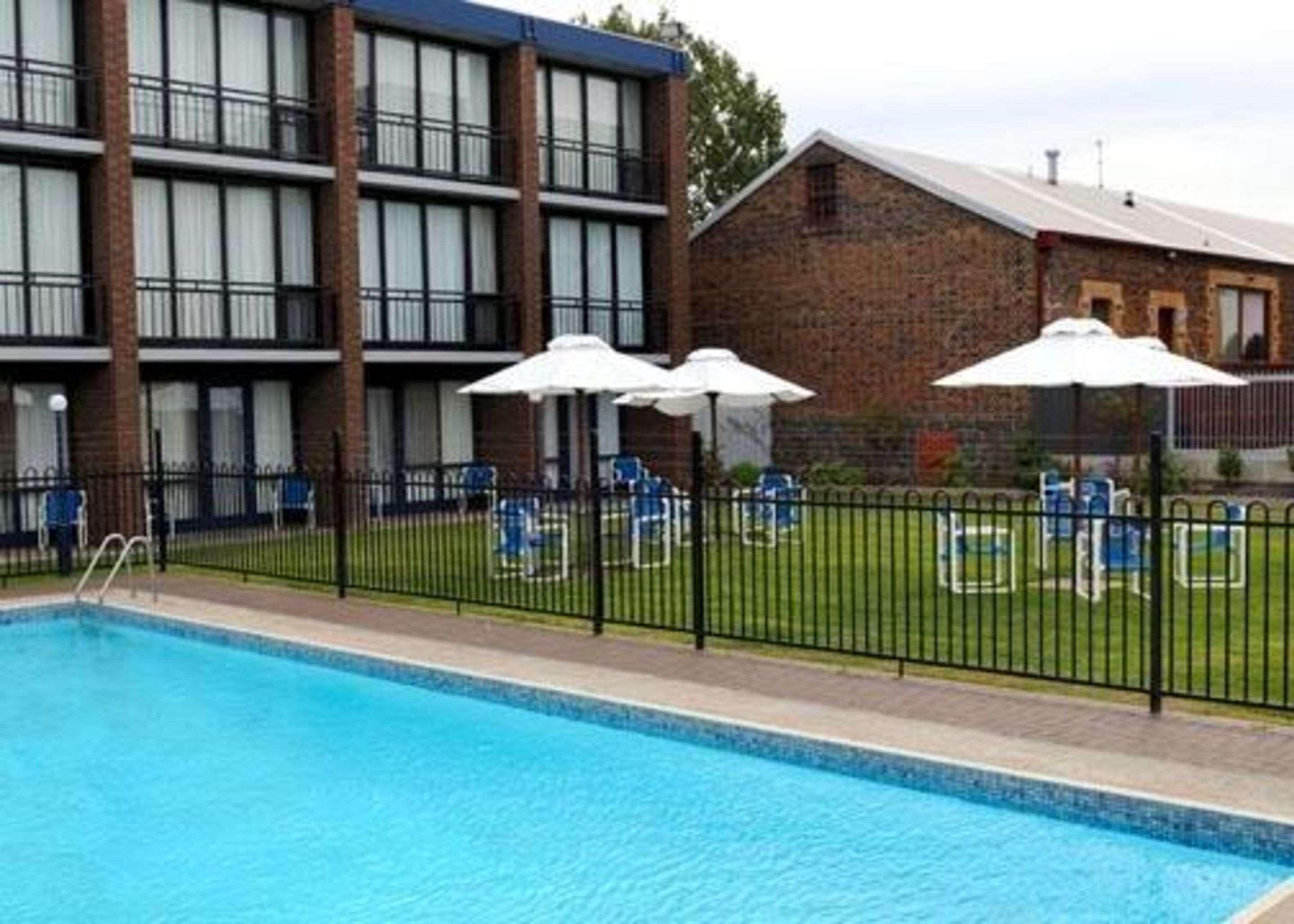 Richmond Henty Hotel Портленд Экстерьер фото